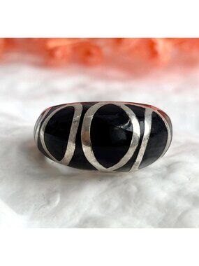 Black Onyx Geometric Southwest Style Sterling Silver 925 Vintage Ring - sz 8